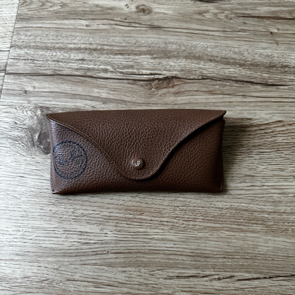 Ray-Ban case brown